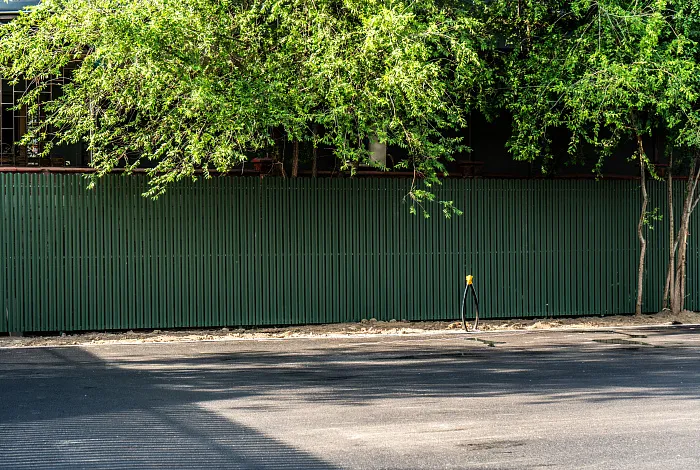 Штакетник М-ОБРАЗНЫЙ APROFIL, частный дом, г. Алматы,  2025.05